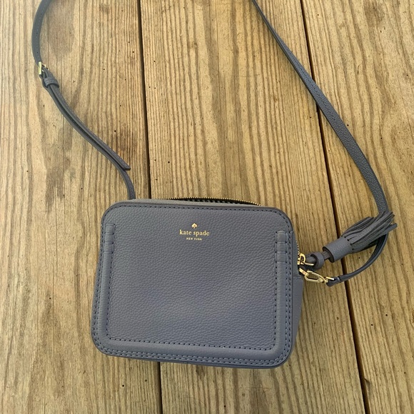 kate spade Handbags - Kate Spade crossbody purse